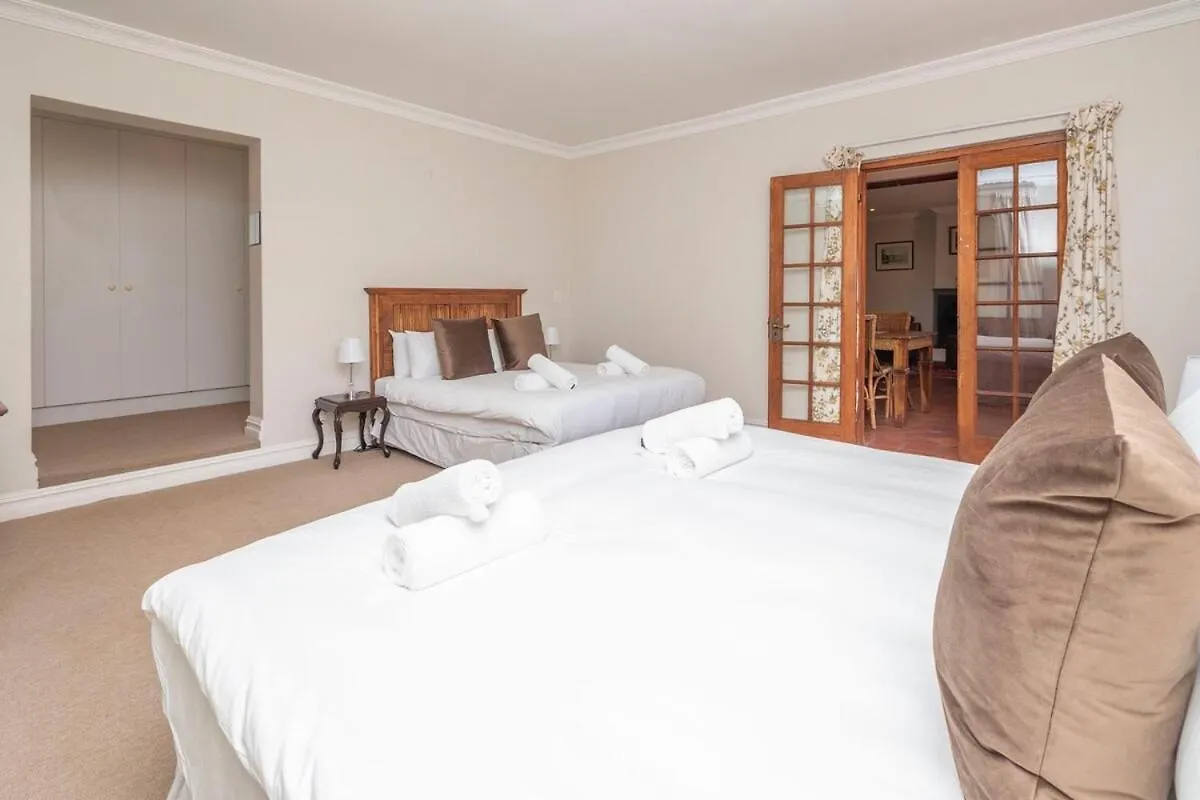 Holiday home Spacious Family Home In Constantia With Pool Cape Town