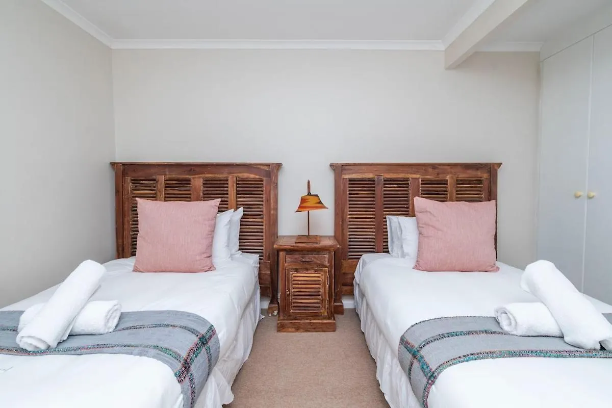 Holiday home Spacious Family Home In Constantia With Pool Cape Town