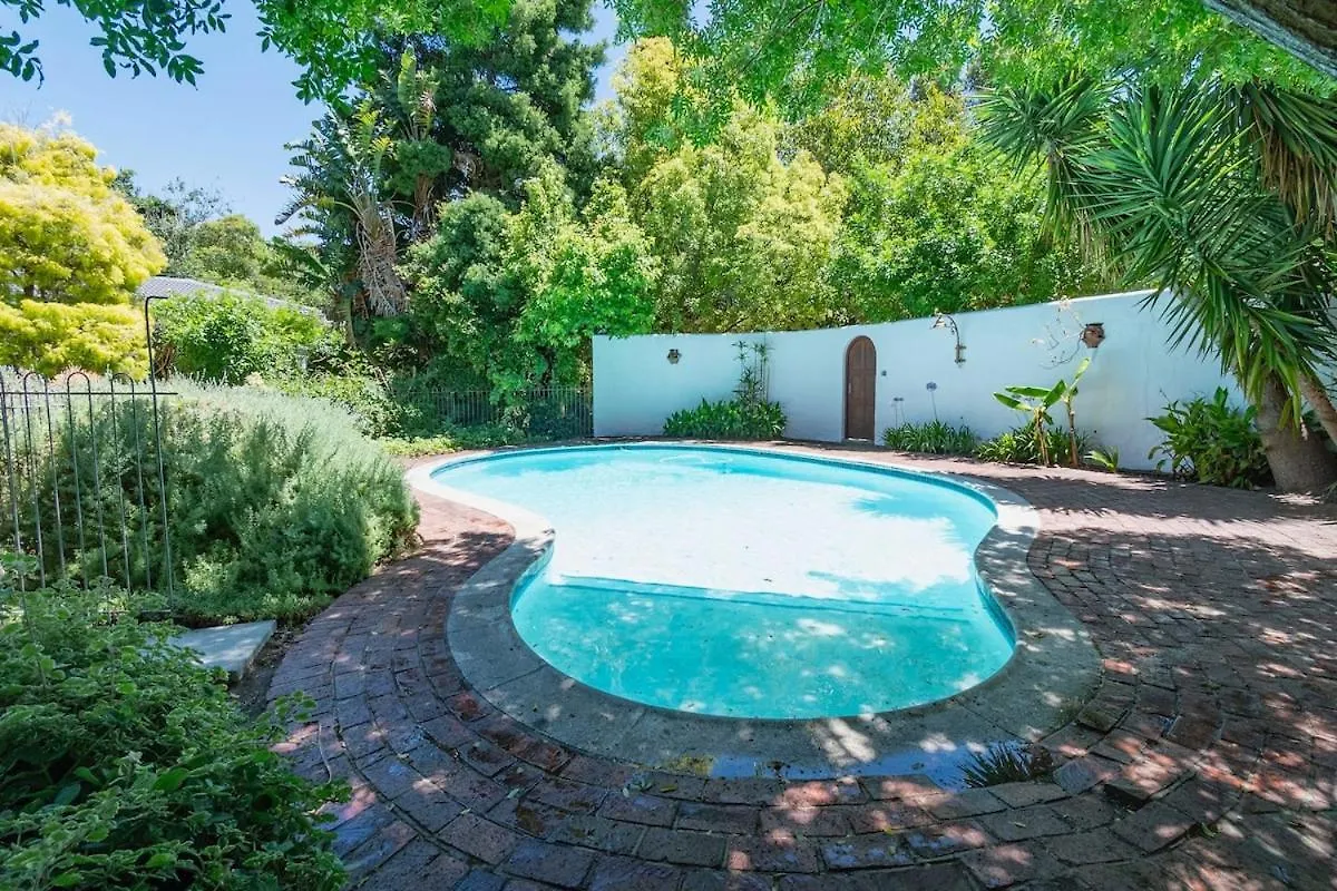 Spacious Family Home In Constantia With Pool Cape Town